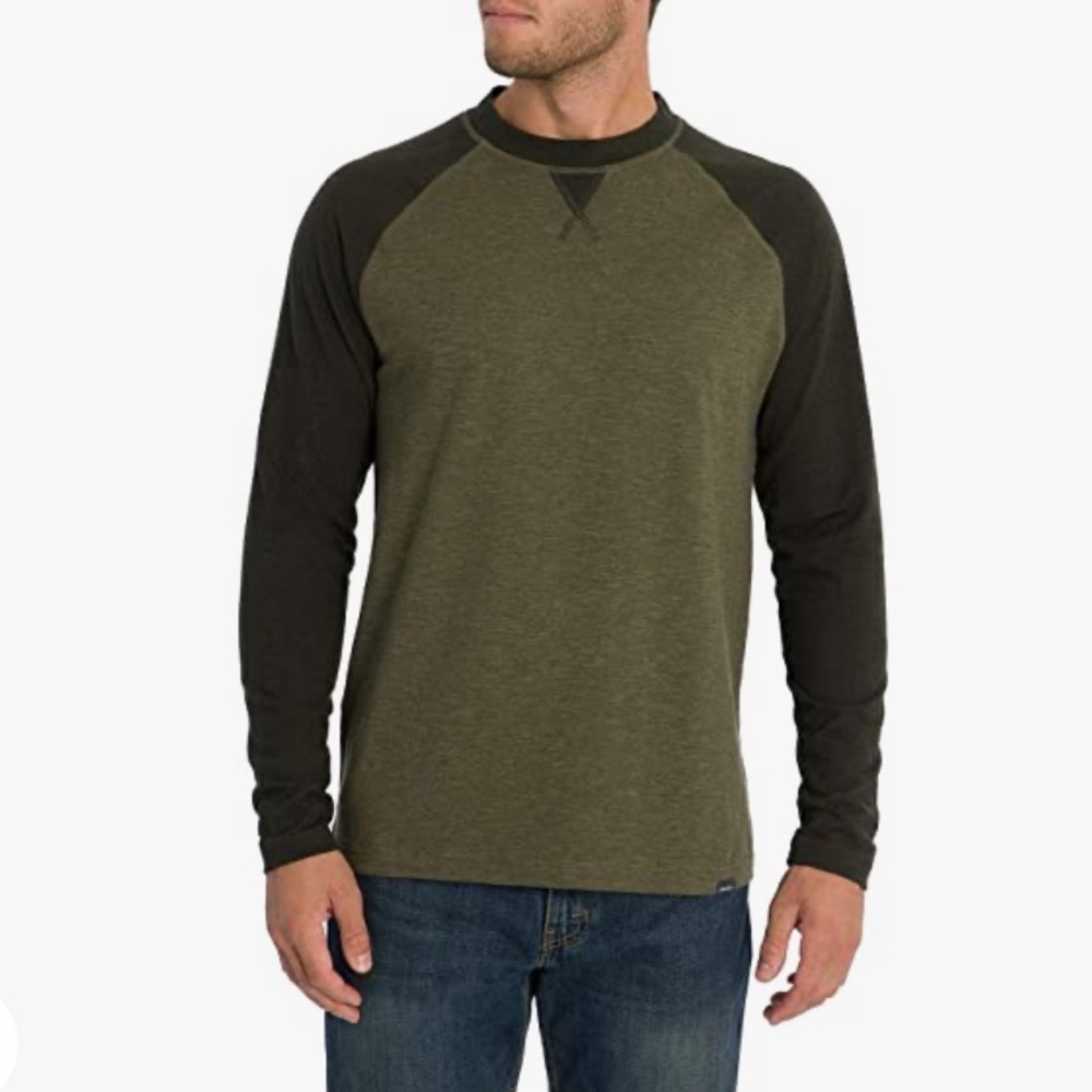 Eddie Bauer Ragland long sleeve shirt, medium weight cotton/poly blend. Size M.